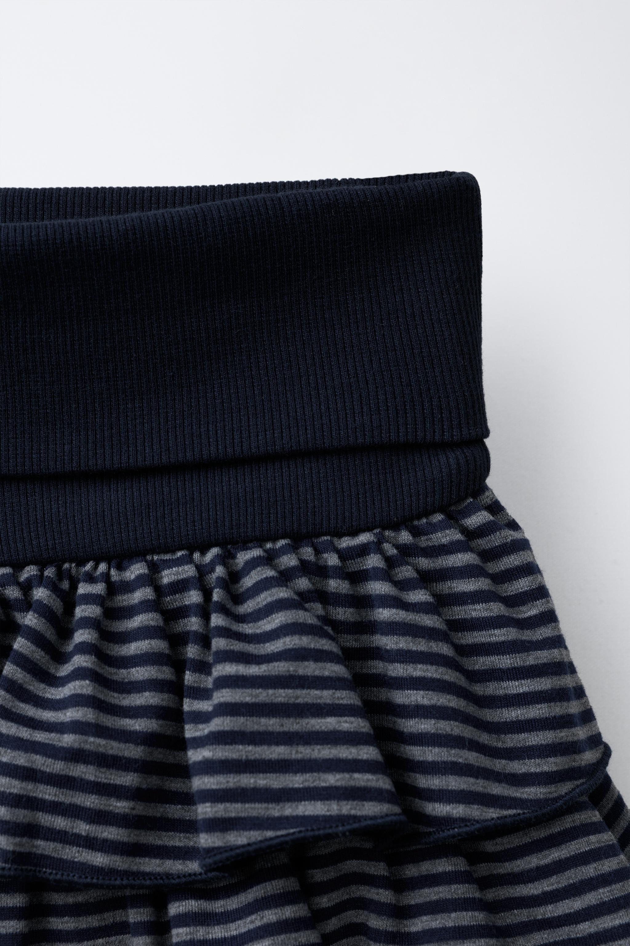 RUFFLED STRIPED SKORT